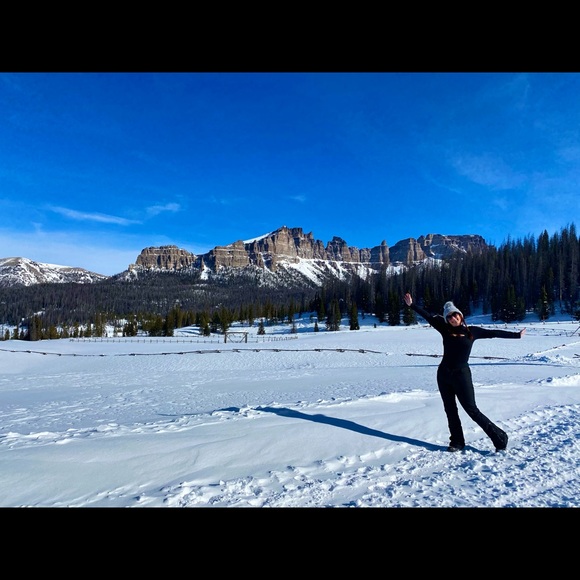 Meet your Posher, Dana - Picture 2 of 3